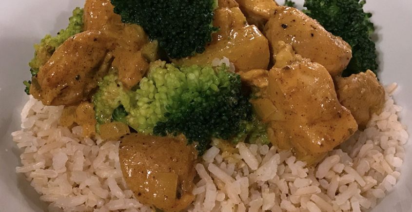 Kip madras met broccoli