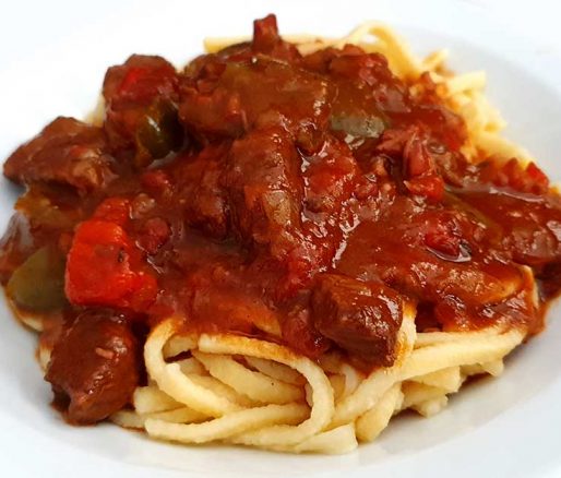 hongaarse goulash pörkölt