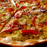 Flammkuchen met paprika pesto