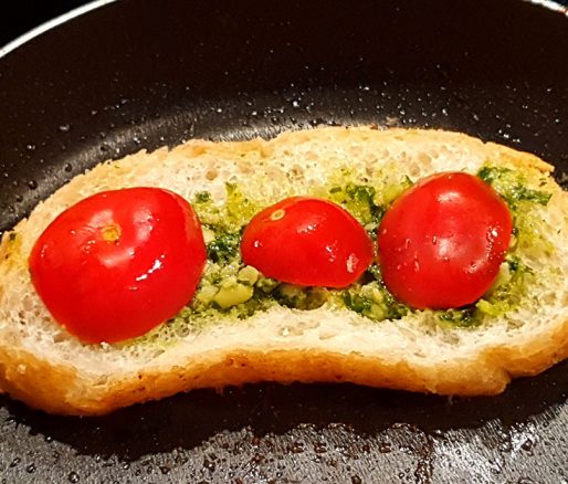 Crostini pesto in gourmetpannetje