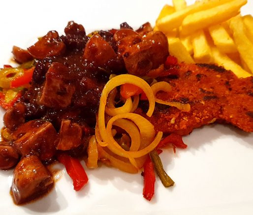 Boeren schnitzel met jagersaus en frites