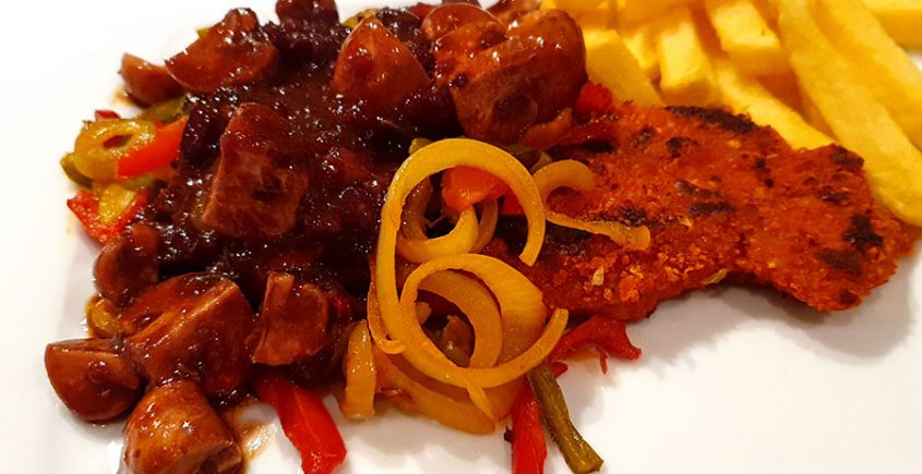 Boeren schnitzel met jagersaus en frites