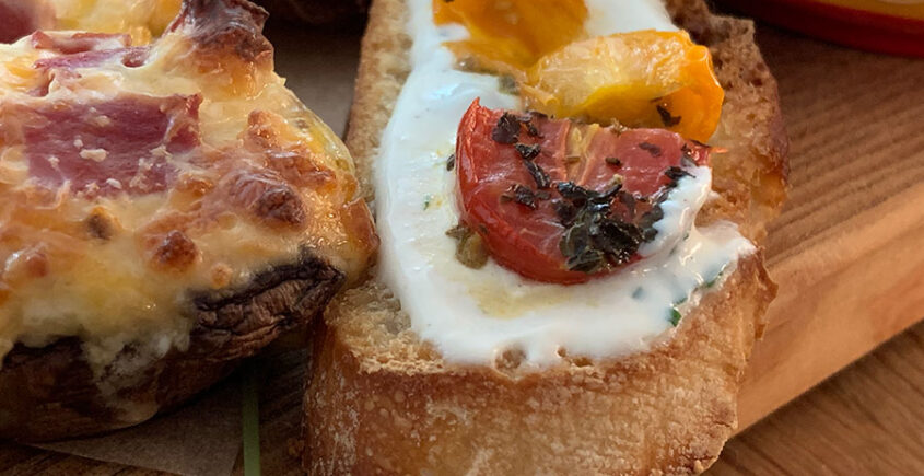 Crostini-ricotta en tomaat