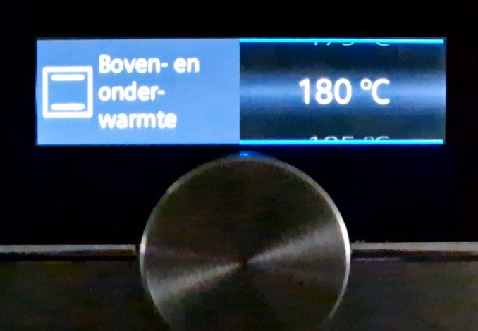 Display over 180 graden Boven en onderwarmte.